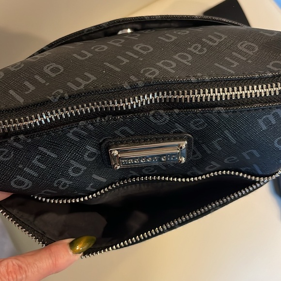 Madden GIRL❤️ Crossbody bag - Picture 4 of 11